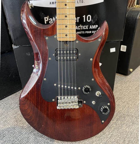 Vantage Avenger AV-315 - Gloss Walnut Finish